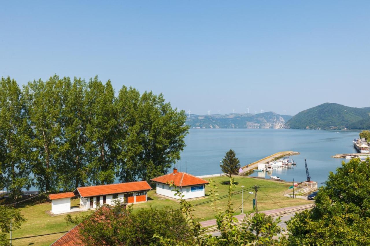 Apartmani Porto Golubac Buitenkant foto