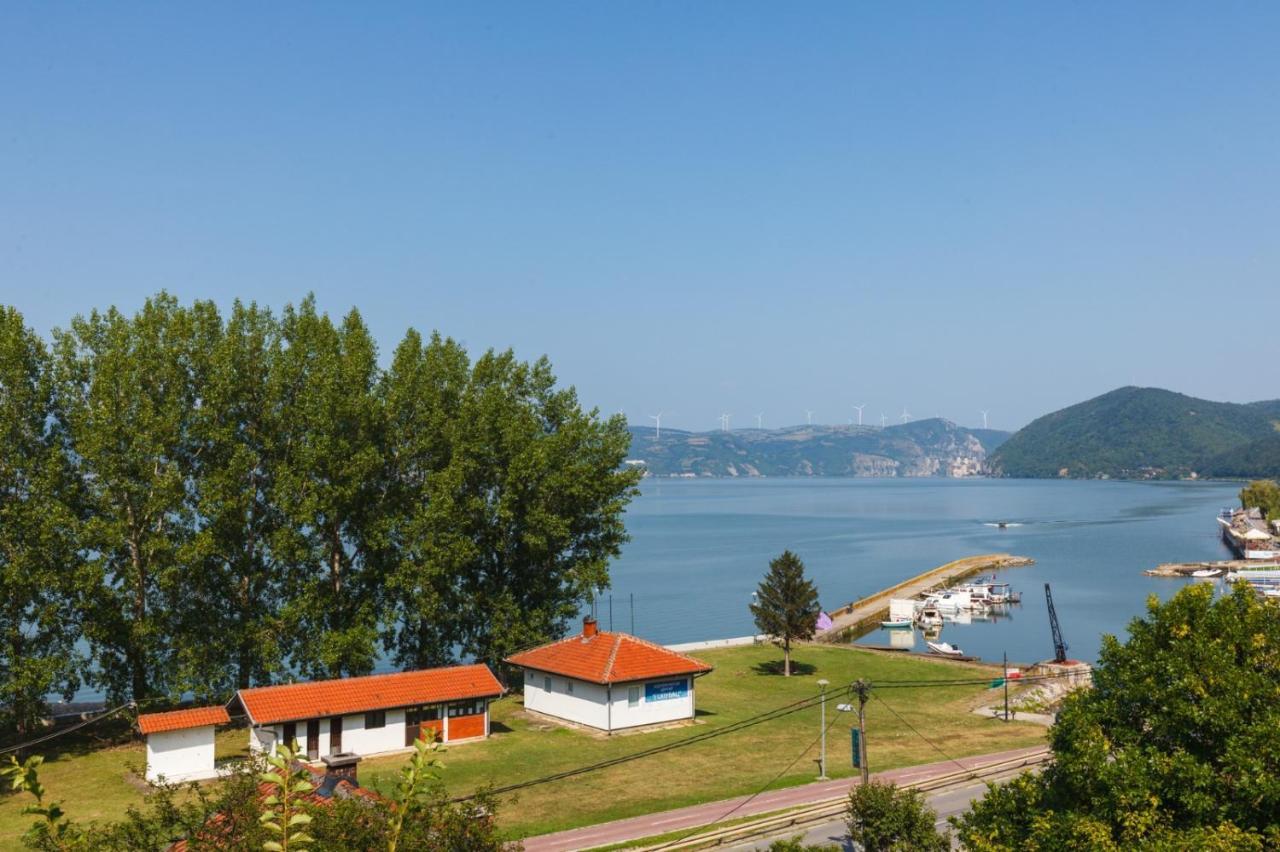 Apartmani Porto Golubac Buitenkant foto